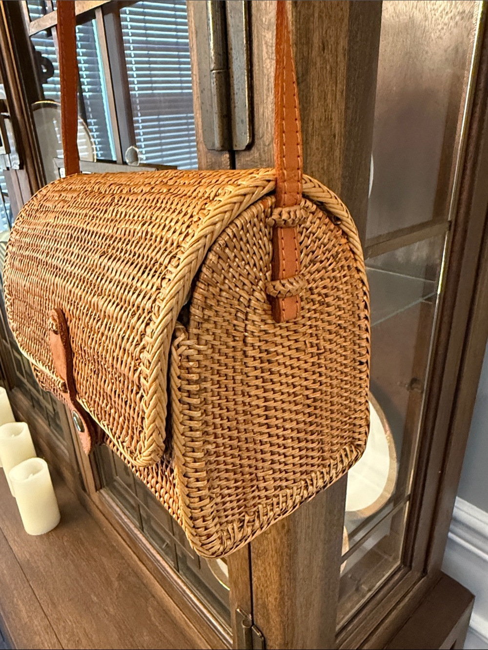 Woven Rattan Straw Crossbody Bag with leather strap - Picture 2 of 15